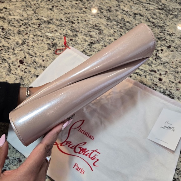 NEW Christian Louboutin Loubitwist Leche Nude Clutch with Silver Chain - Picture 6 of 8